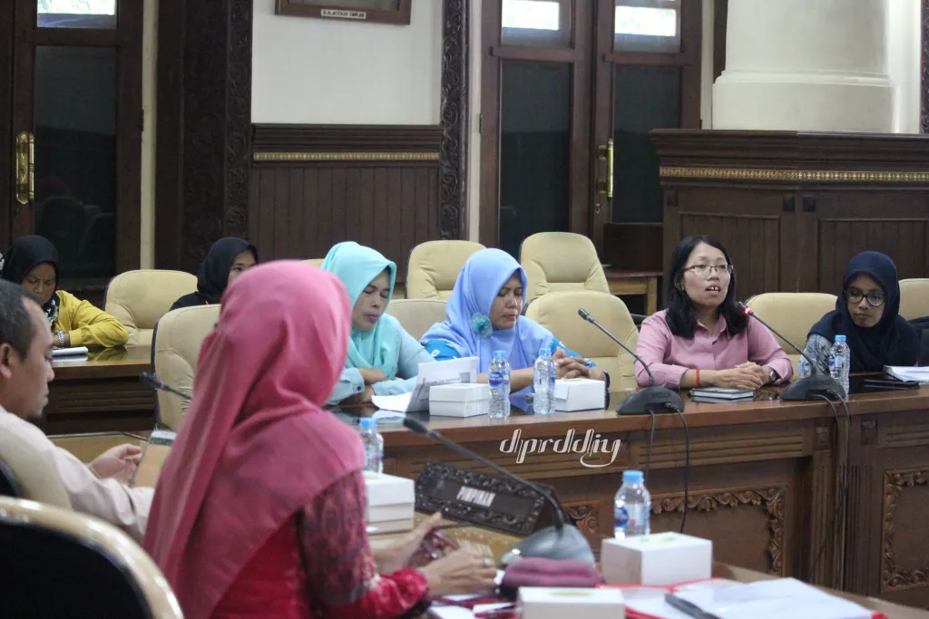 LSM Yasanti Dampingi Kelompok Jampi Audiensi dengan DPRD DIY 2